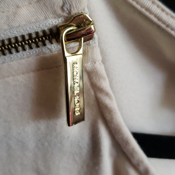 Michael Kors sleevelesss zipper top - Picture 5 of 9